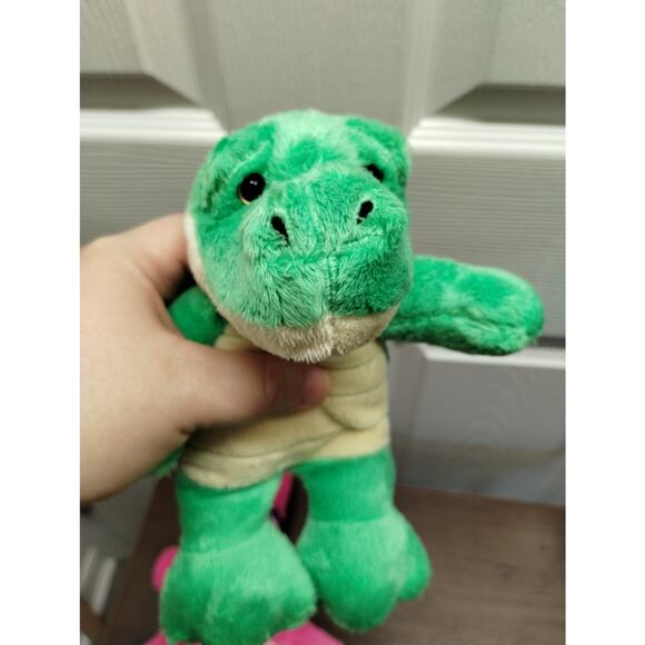 Set of 2 Alligator Crocodile Plushies Bear With Me Green & Plushology Pink - Picture 6 of 10